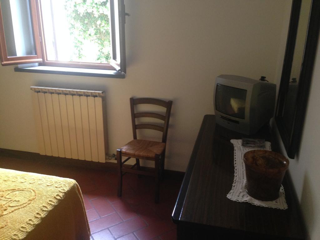 Podere Di Valli Santa Maria a Monte Zimmer foto