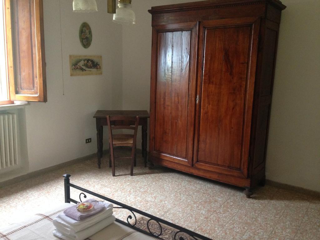 Podere Di Valli Santa Maria a Monte Zimmer foto